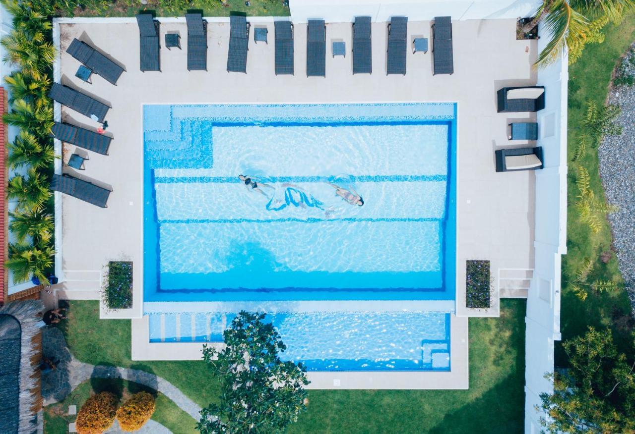 Liquid Dive Resort Дауин Экстерьер фото